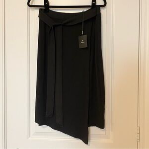 NWT Rudsak black faux wrap skirt with attached waist tie and back zipper, medium